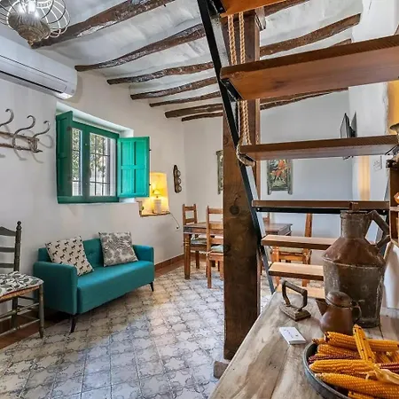 Ruralya Constitucion Square *